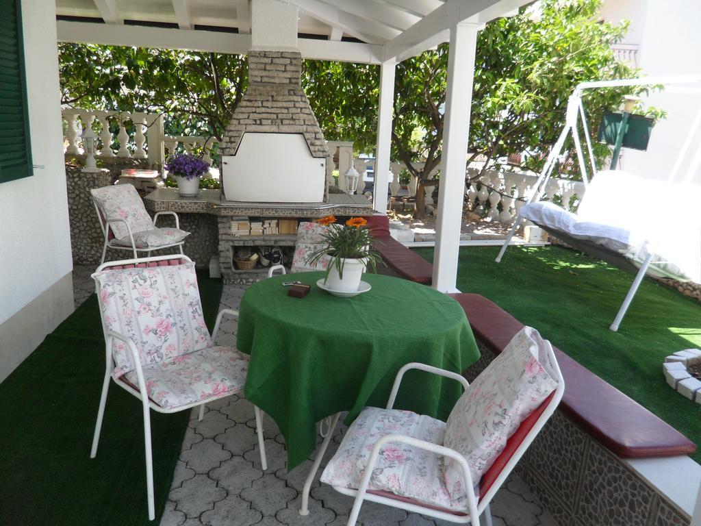 Vila Mateja Trogir Exteriör bild